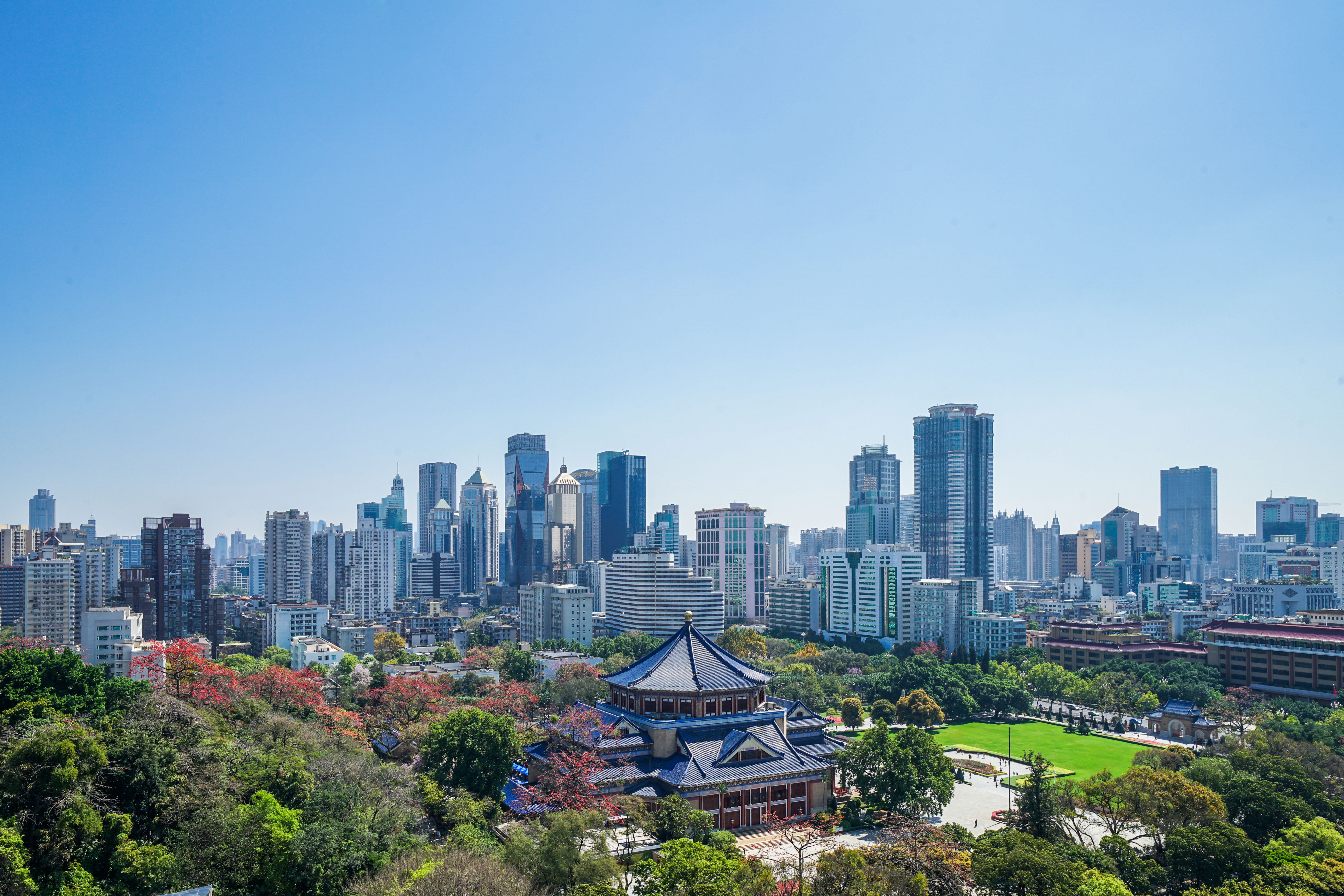 今年上半年越秀区gdp增长0.8% 增速全市第一