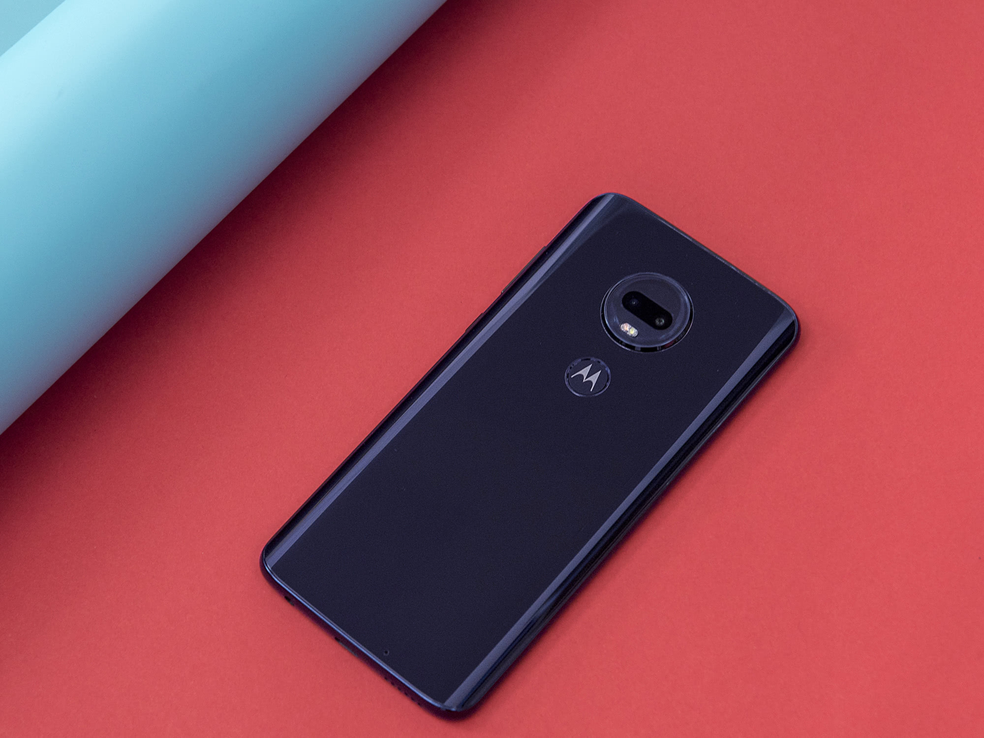 从2399跳水至1199:27w快充 nfc 光学防抖 6 128gb