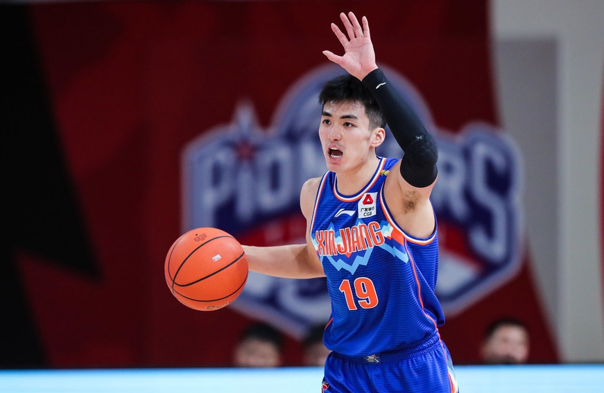 新疆拒绝大逆转,于德豪11助攻,莫泰25分