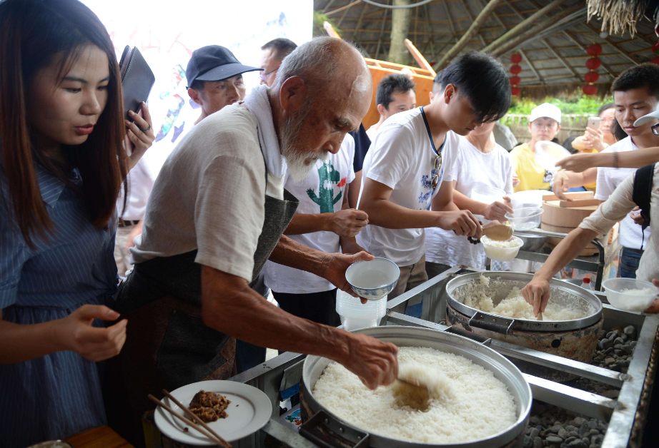 日本煮饭仙人有多夸张,一小时煮熟一碗饭,却在中国找到了传承人!