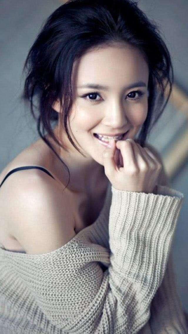 "姬蘅"晒女儿的合照,身材苗条十足的辣妈,女儿颜值颇高