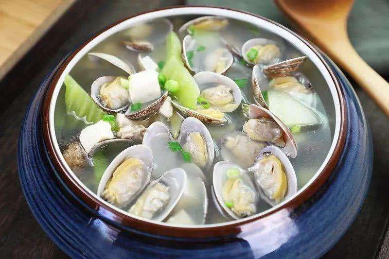 教你做鲜美好喝的花甲豆腐汤!营养补钙,简单快手