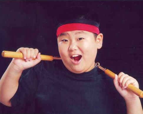 小胖子变高级脸,帅过游乐王子