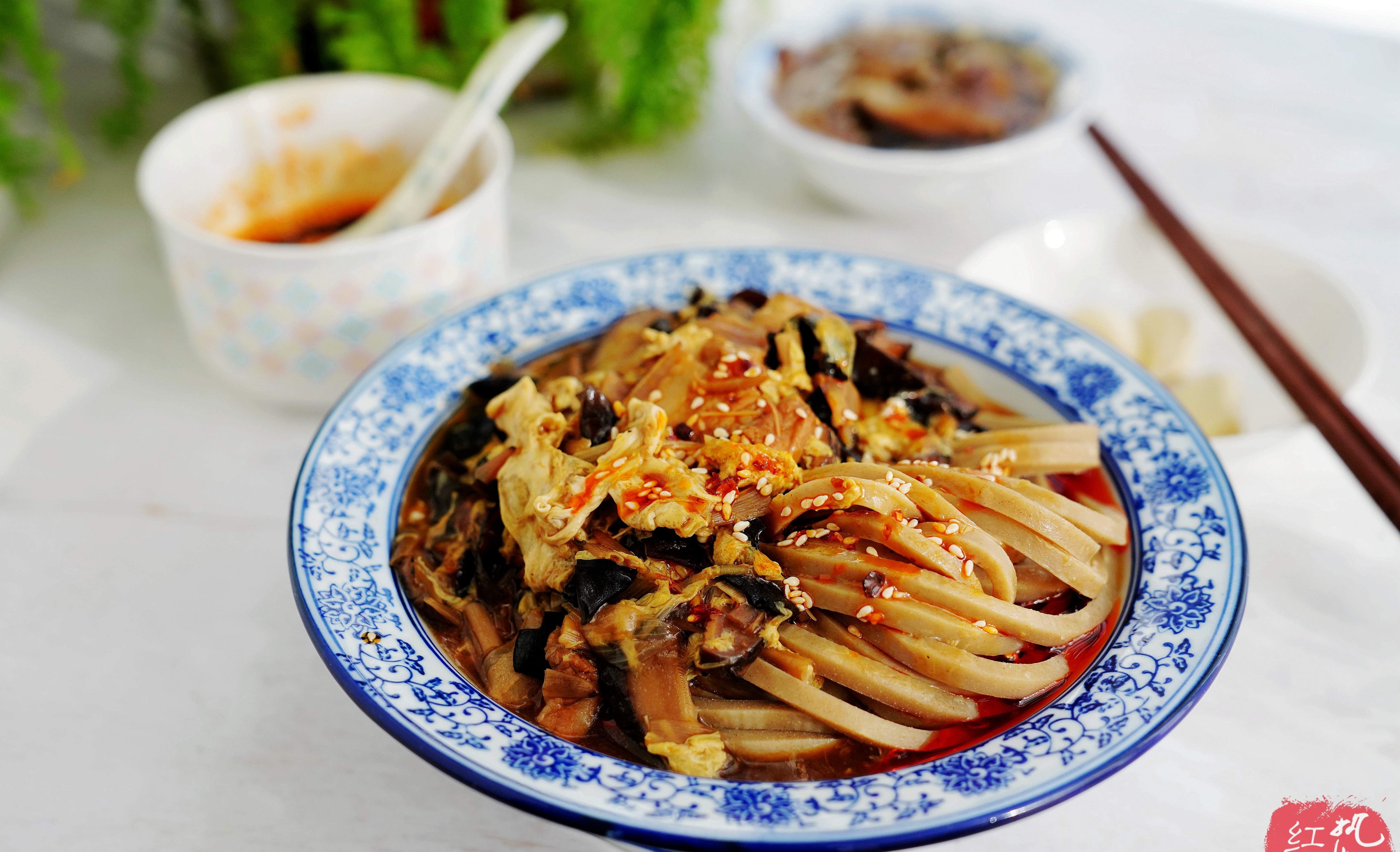 莜面这个做法太省事了,不用一根根搓了,口感筋道有嚼劲还不爱断