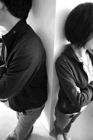 夫妻相处必然会吵架,吵得再凶也不能这样做,留下隔阂容易离婚