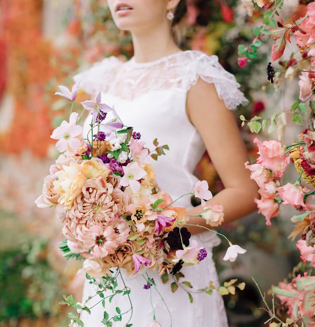 以各色花草见证红毯上的幸福时刻,3位构筑婚礼美景的花艺师