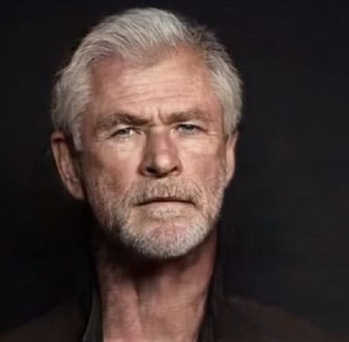 漫威英雄老年妆,钢铁侠风采依旧,而他年纪越大实力越强