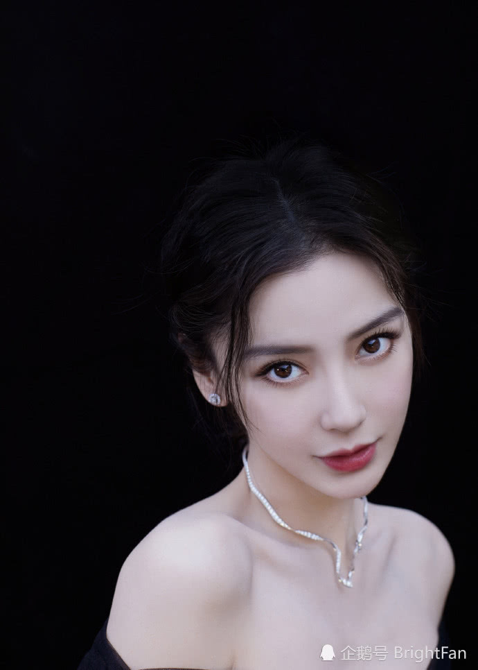 angelababy杨颖黑花裙知性优雅写真图片