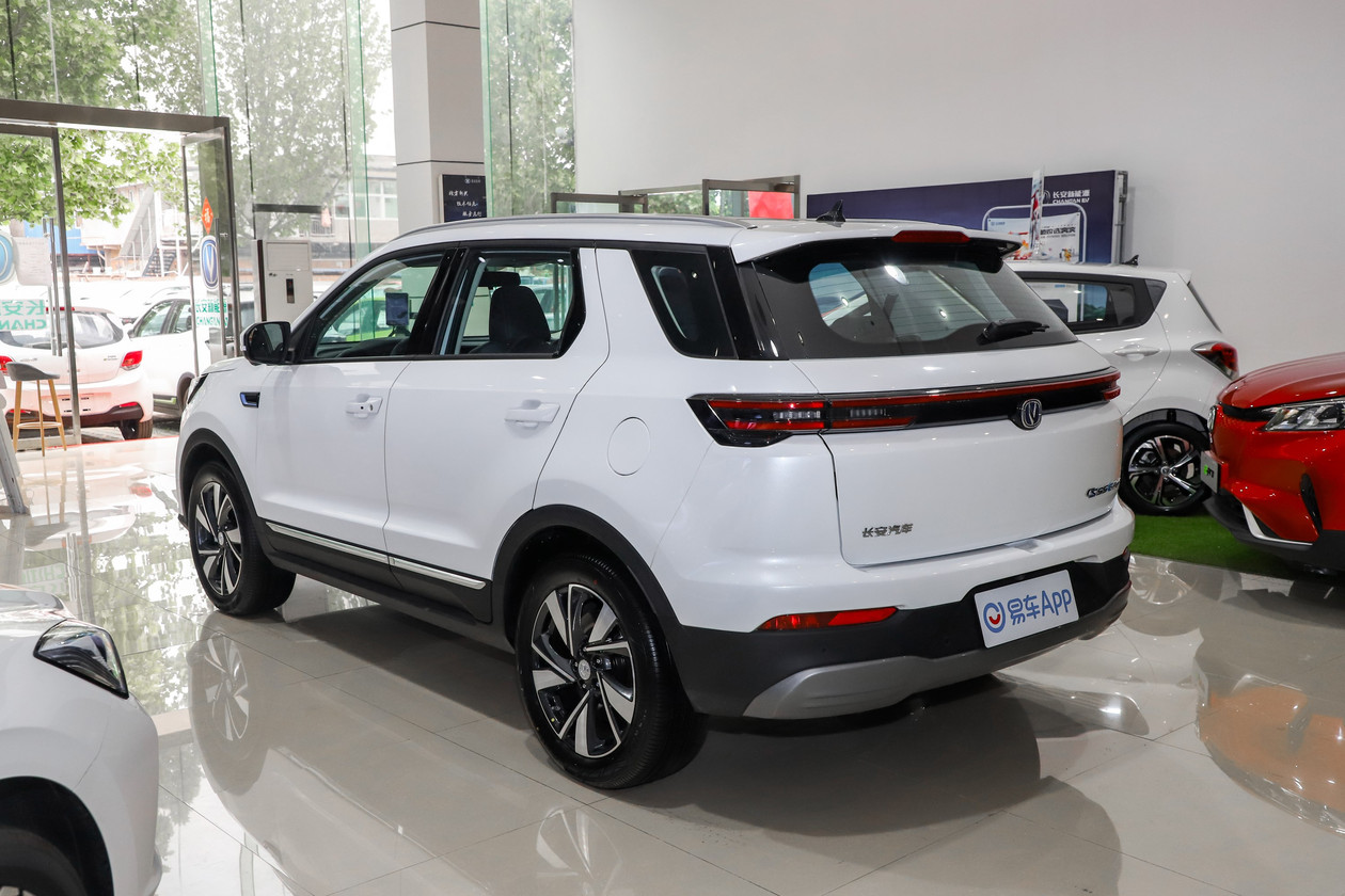 长安cs55纯电版将于今日上市 预售价16.49-20.59万元