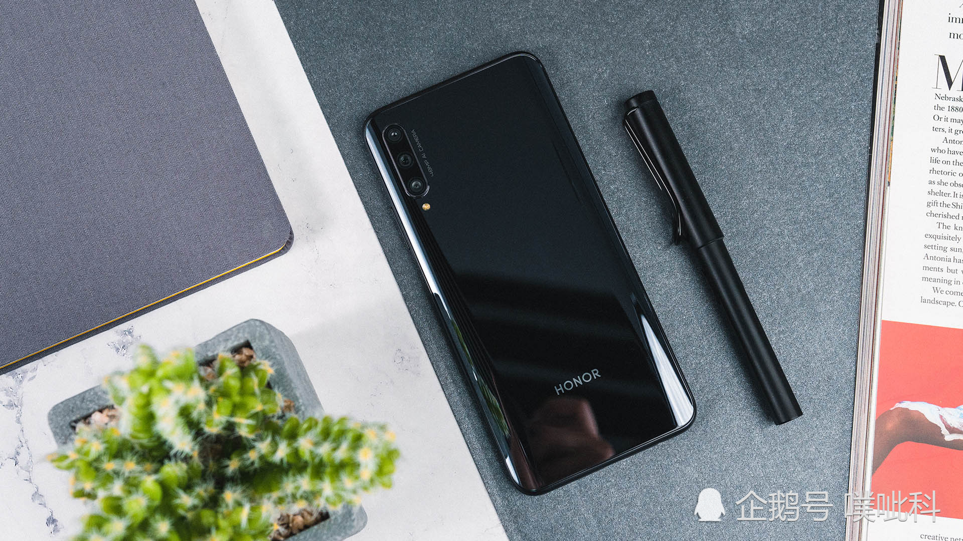 荣耀9x再创记录,首日销量30万,网友:全靠友商宣传