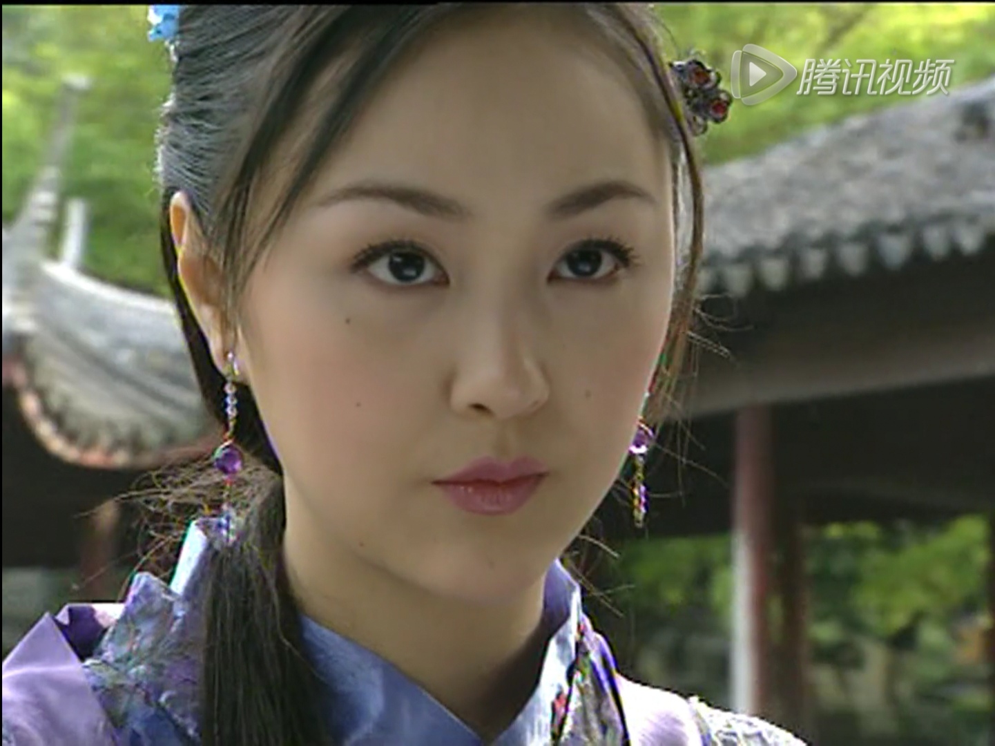 演何秀流的演员叫刘微,详细资料和图片都在下面的网页里 htm 再给你上