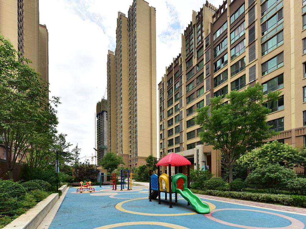 西安海伦春天小区物业管理混乱,业主权利无法保证!