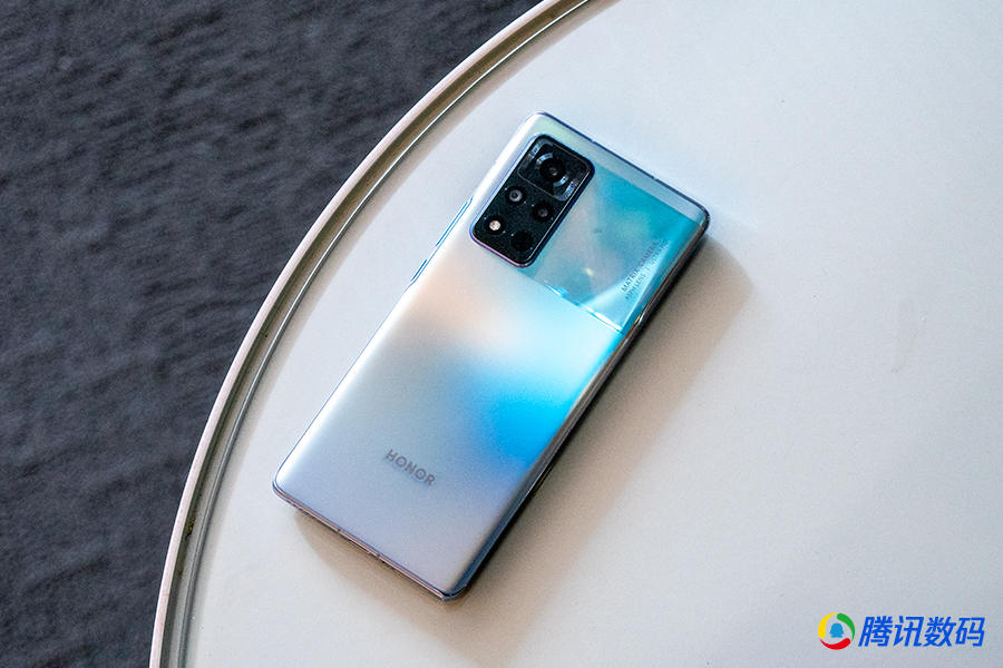 荣耀v40评测:脱离华为后,这可能是荣耀的"最后一款华为系"手机
