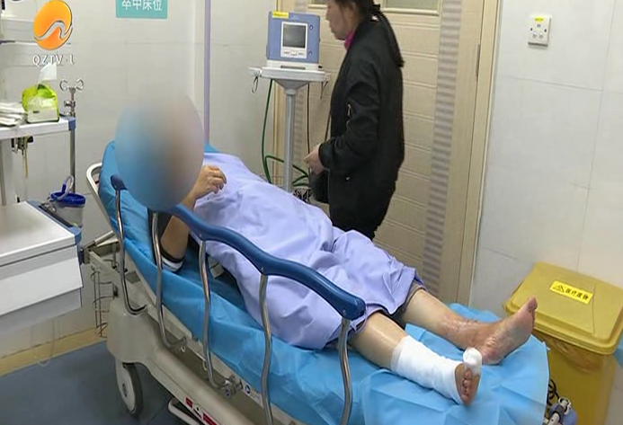 煮饭时煤气灶爆炸,女子多处受伤,三年前隔壁也发生同样事故