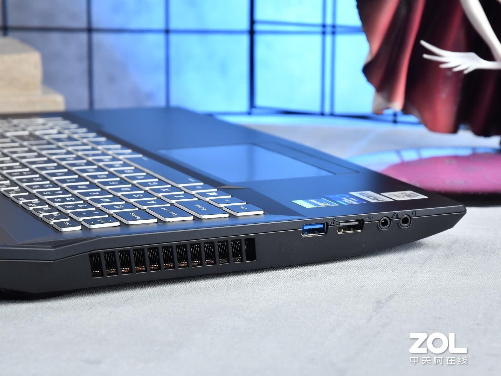 桌面级十代酷睿降临 神舟战神tx9-cu5dk图赏