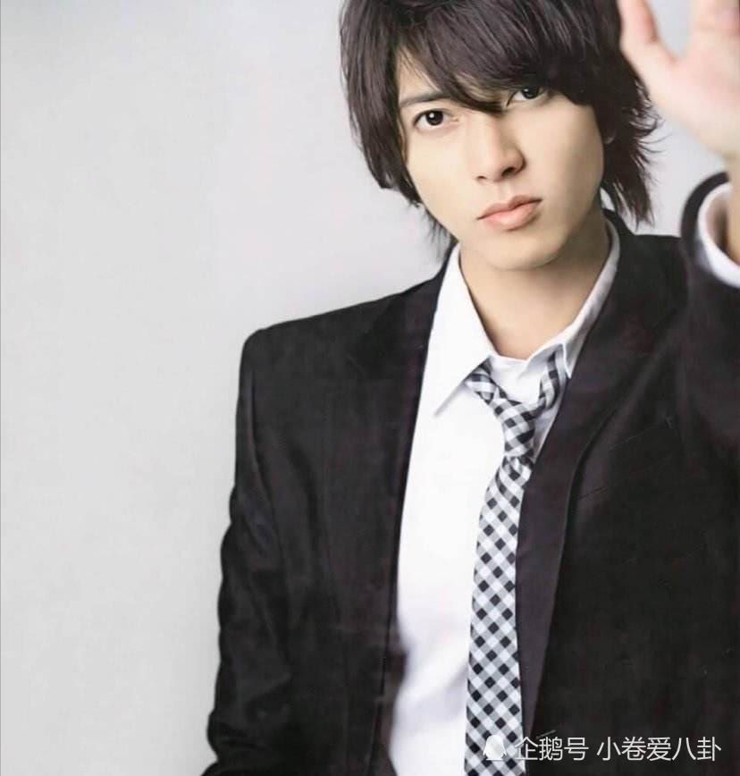 日本三大神颜男神同框 山下智久少年感 龟梨和也帅气 他是众多明星的偶像