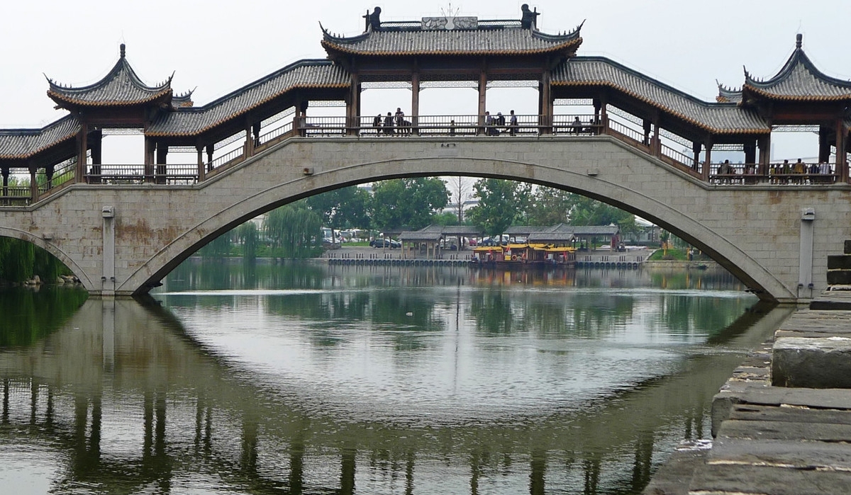 枣庄不是庄,却因多枣树而得名,是著名的煤城常住人口394万