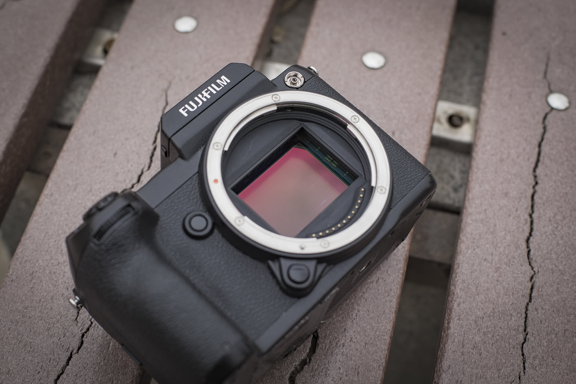 感光面积是华为p40pro的15倍,这两款相机画质已超全画幅单反