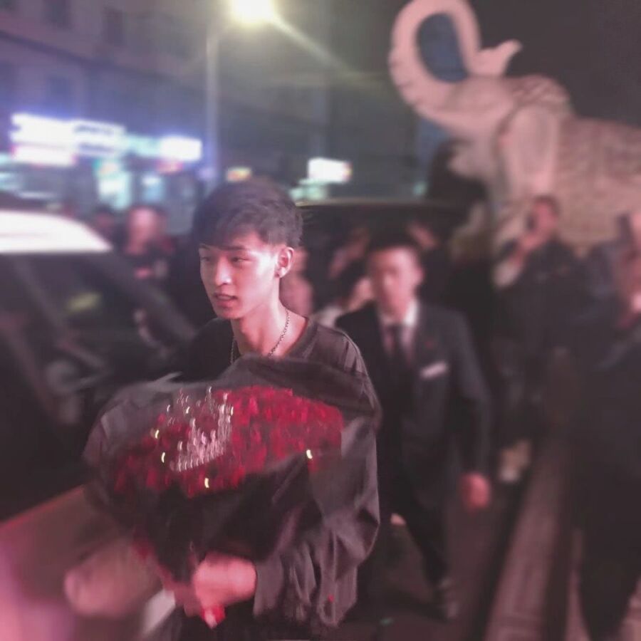 秦霄贤 壁纸背景图你就是我的白月光