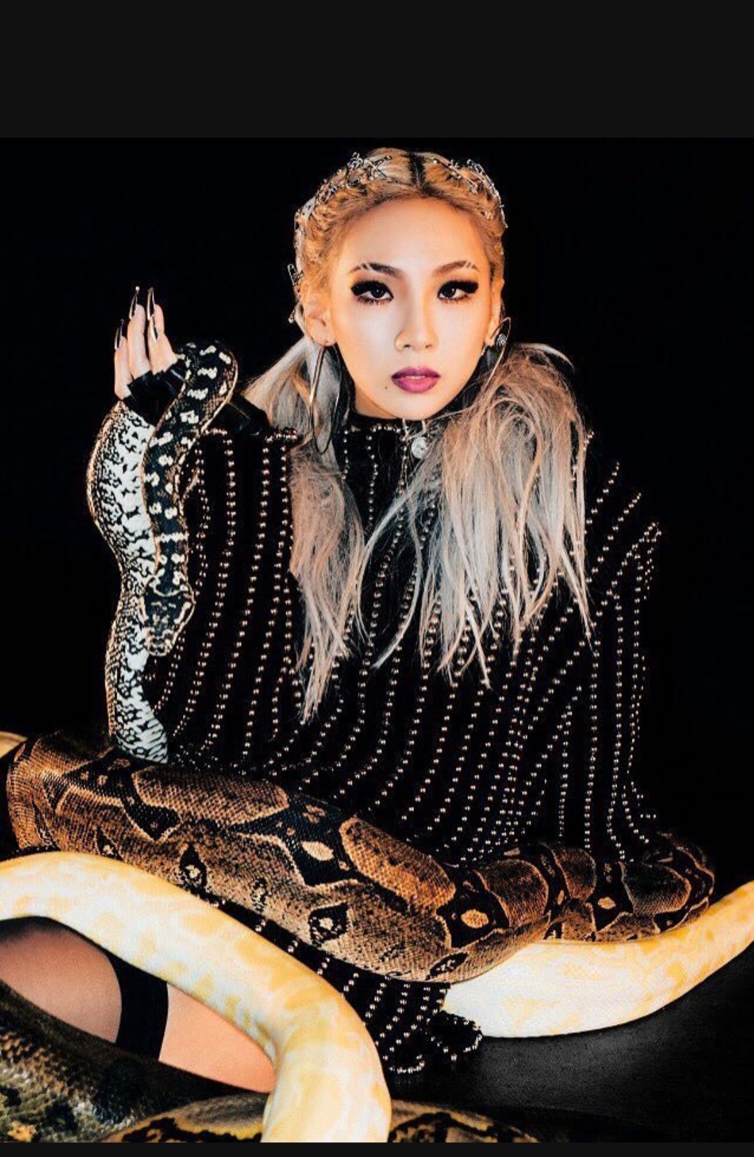 韩国女团2ne1前任女神队长cl华丽归来