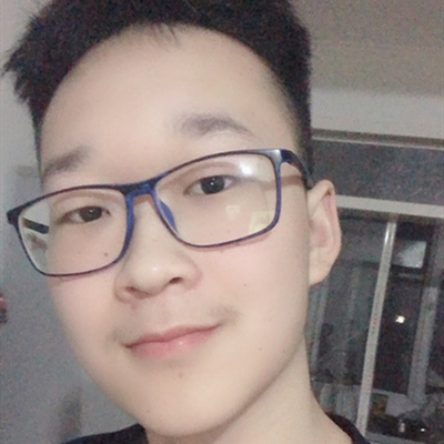 还记得唱《小可爱》的郭乐乐吗?如今暂停直播已久,他的颜值提升不少