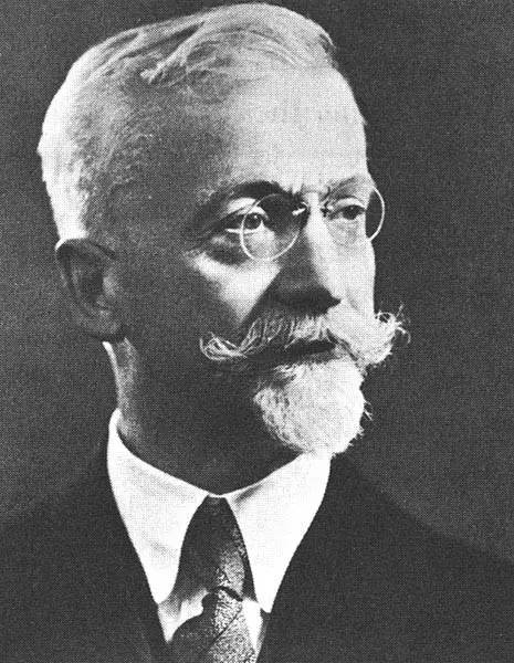 这位让国外众多大数学家屈膝受教的长者,中国数学因他才有今天!