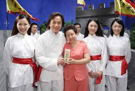 花大价钱请成龙,曾经火遍全国的洗发水品牌,为什么卖不动了?