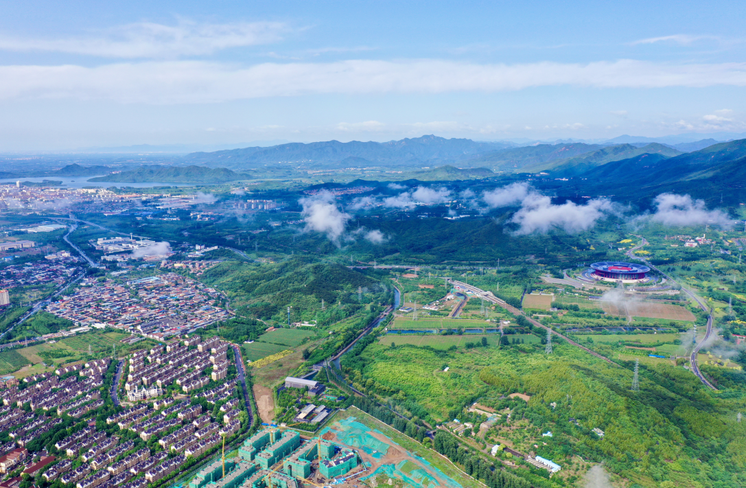 怀柔区生态环境局消息,今年上半年,怀柔区空气质量优良天数135天,占比