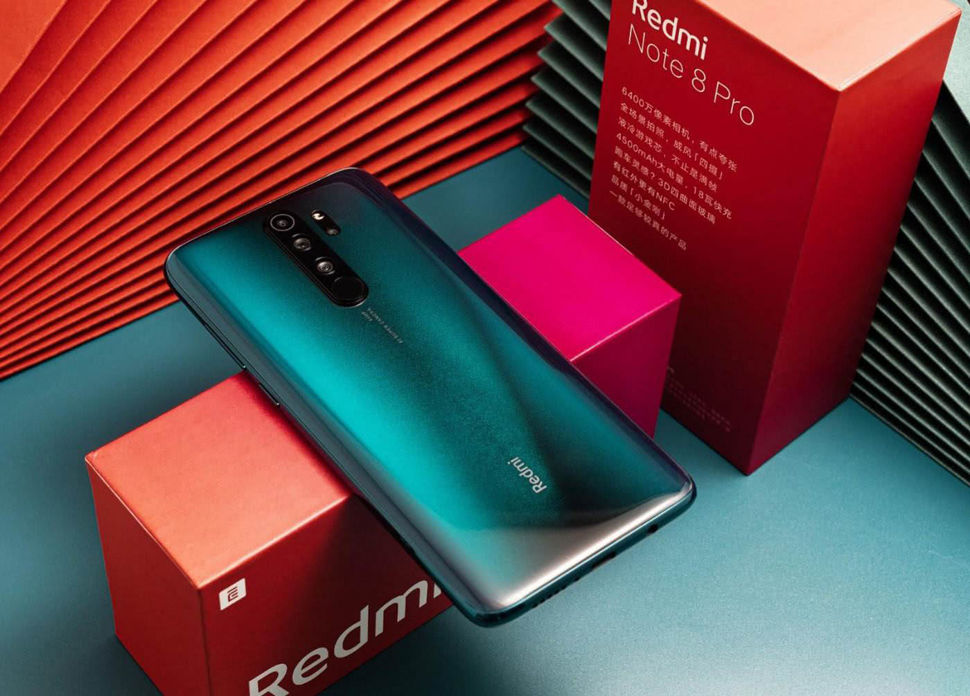 拍照上,redmi note   pro后置6400万旗舰级全场景四摄,前置2000万 ai