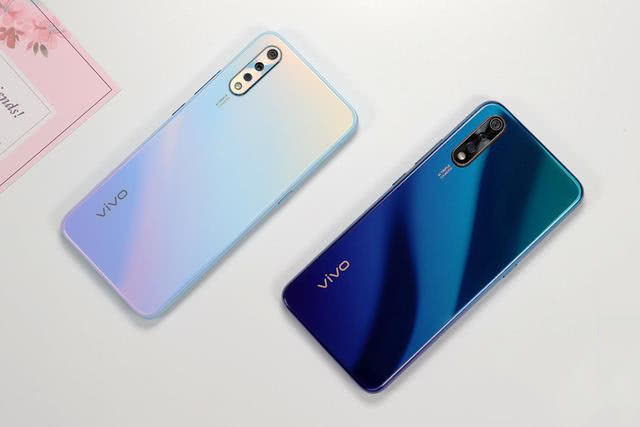 vivo y系列这几款,适合用来"练手"的手机,玩转千元机!