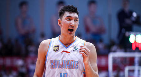 可兰白克,周琦,上海男篮