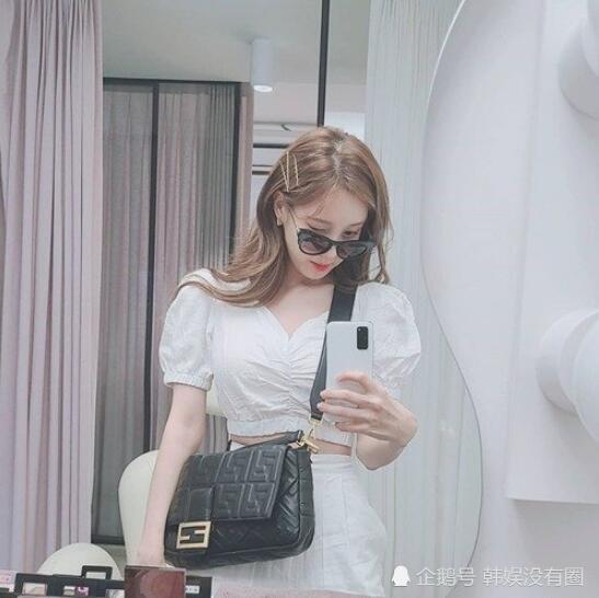 粉丝和网友们纷纷留言"太漂亮了","优雅的女神认证","是迪士尼公主啊"