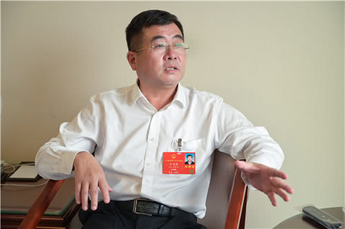 全国人大代表李海鹰:凭这四点,川航有信心度过航空业"寒冬"