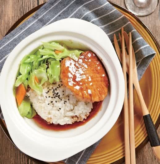 一个人的新鲜"小锅饭" 勾起你的食欲