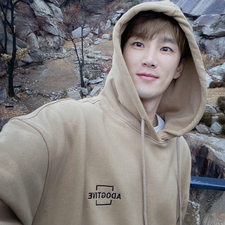 安普贤纯情反应引暴动 理想型仅开1条件