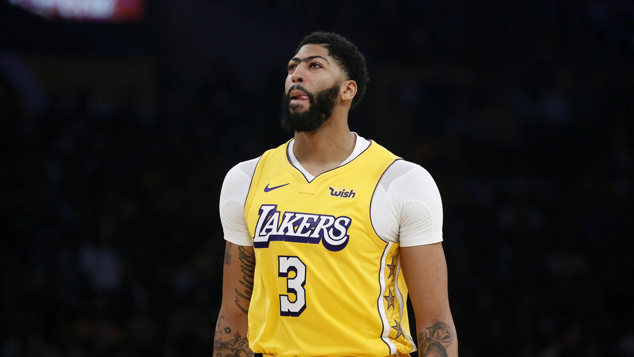 包含nba湖人vs戴维斯的词条