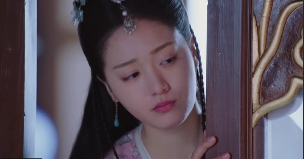 汐月北宣开战,云伺借机挟持李谦,逼明月与其成婚,明月一举动真是大快