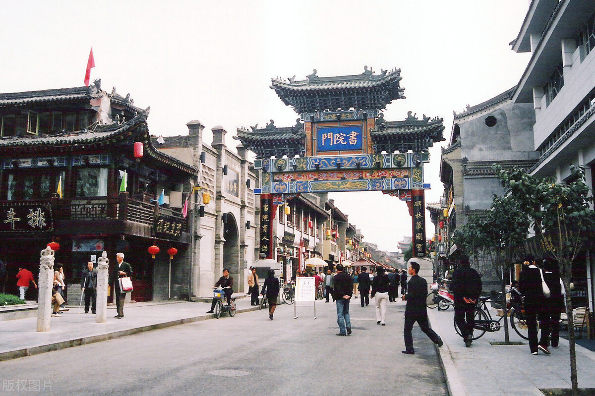 陕西西安有条"老街",百米长街汇聚八大景点,门票免费值得一游