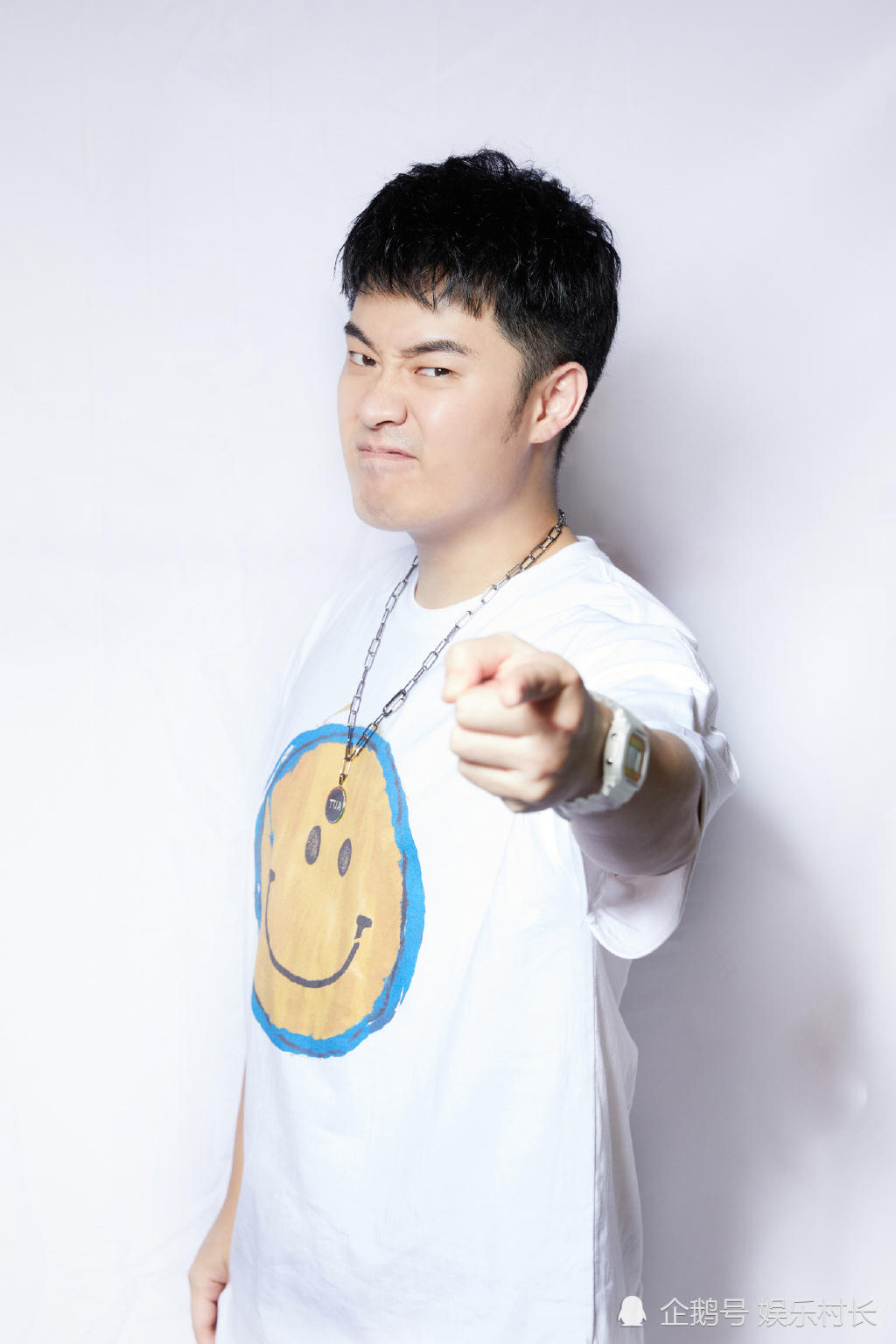 陈赫ins回应助阵姐姐争议,配文配图显无奈,或已退出《乘风破浪的姐姐