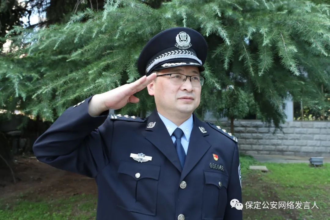 我局王文安同志荣获2019年度全省公安机关"争做人民满意的公务员"十佳