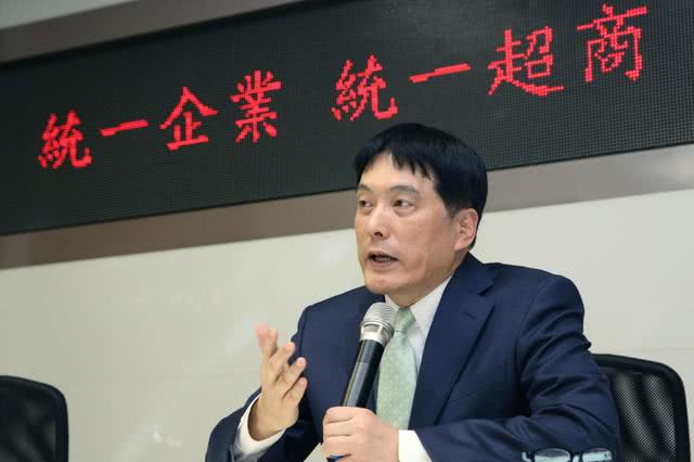 从打工仔到老板乘龙快婿,他创立国内最大食品集团,年赚900亿