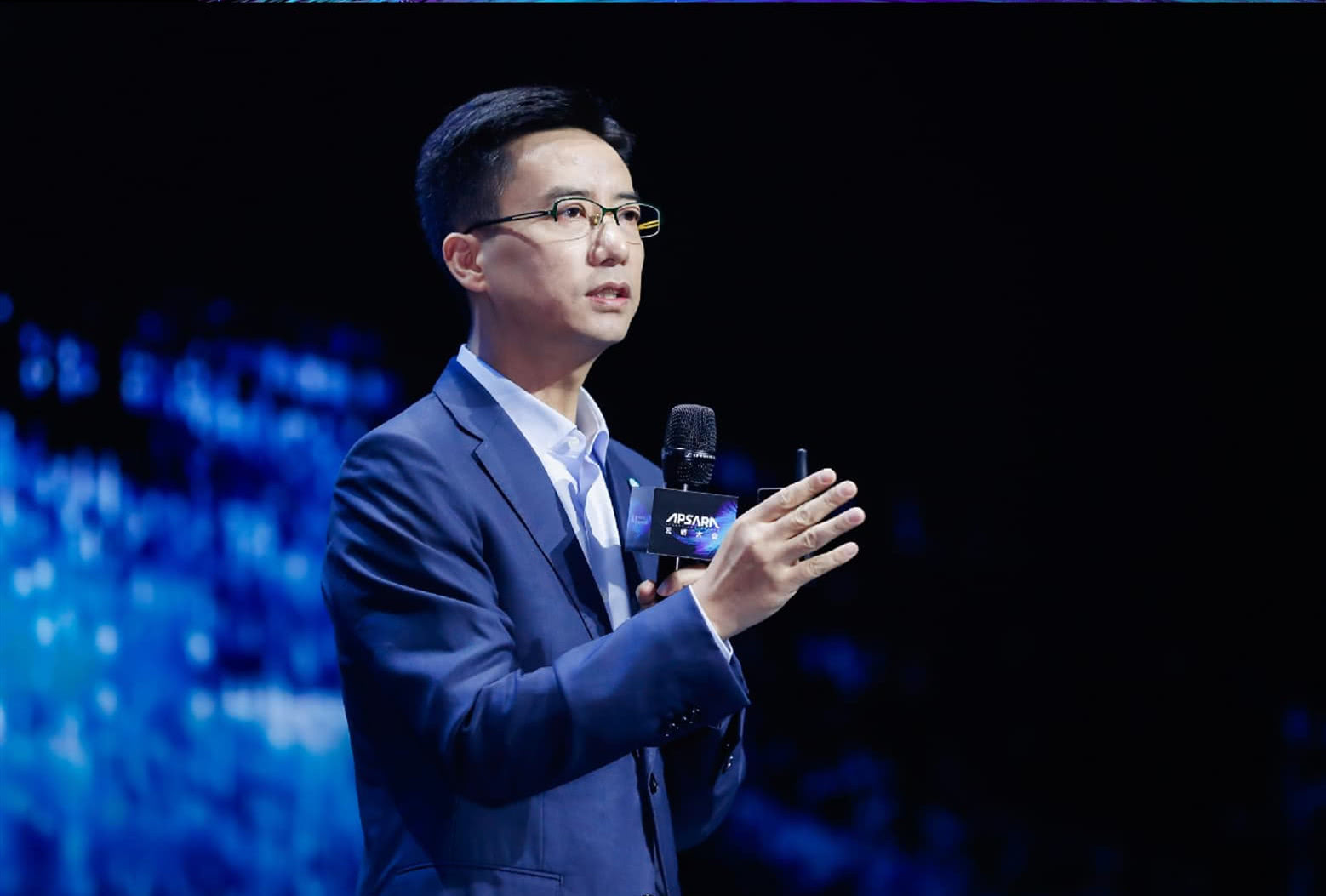 蚂蚁金服总裁胡晓明:区块链技术是金融技术信任的基础设施