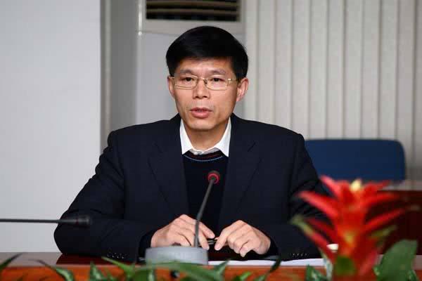 钟小平,广东省科技厅,受贿,受贿罪,广州市海珠区,云浮市,厅长,被告人