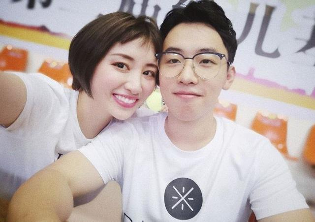 她被誉为体操女神,嫁身高1米58老公生一子,如今28岁却宛若少女