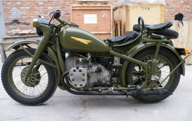 摩托车一直没年审 已十二年 我想知道还能审吗 被抓住怎么罚款