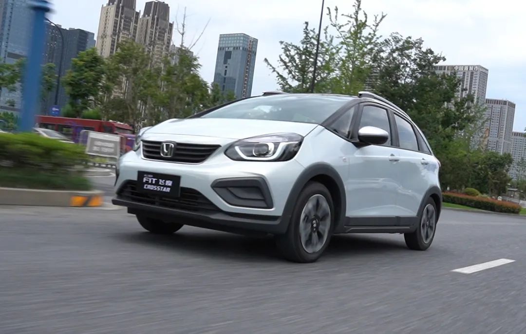 新车|售价8.18-10.88万元 新一代本田飞度正式上市|y车评