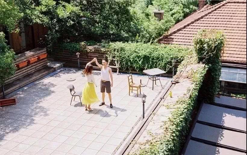 一,冷眼相对,不闻不问