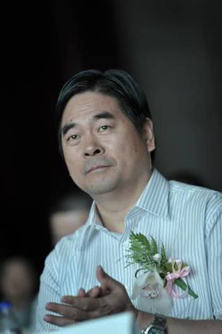 房企老板猥亵案续:王振华辞职仍为实控人,新城继续建吾悦广场