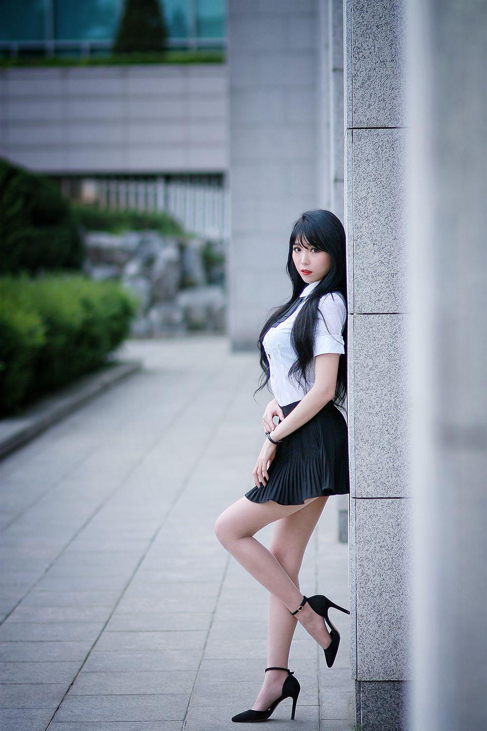 温柔贤惠的白衬衫百褶裙，下一个校园女神就是你