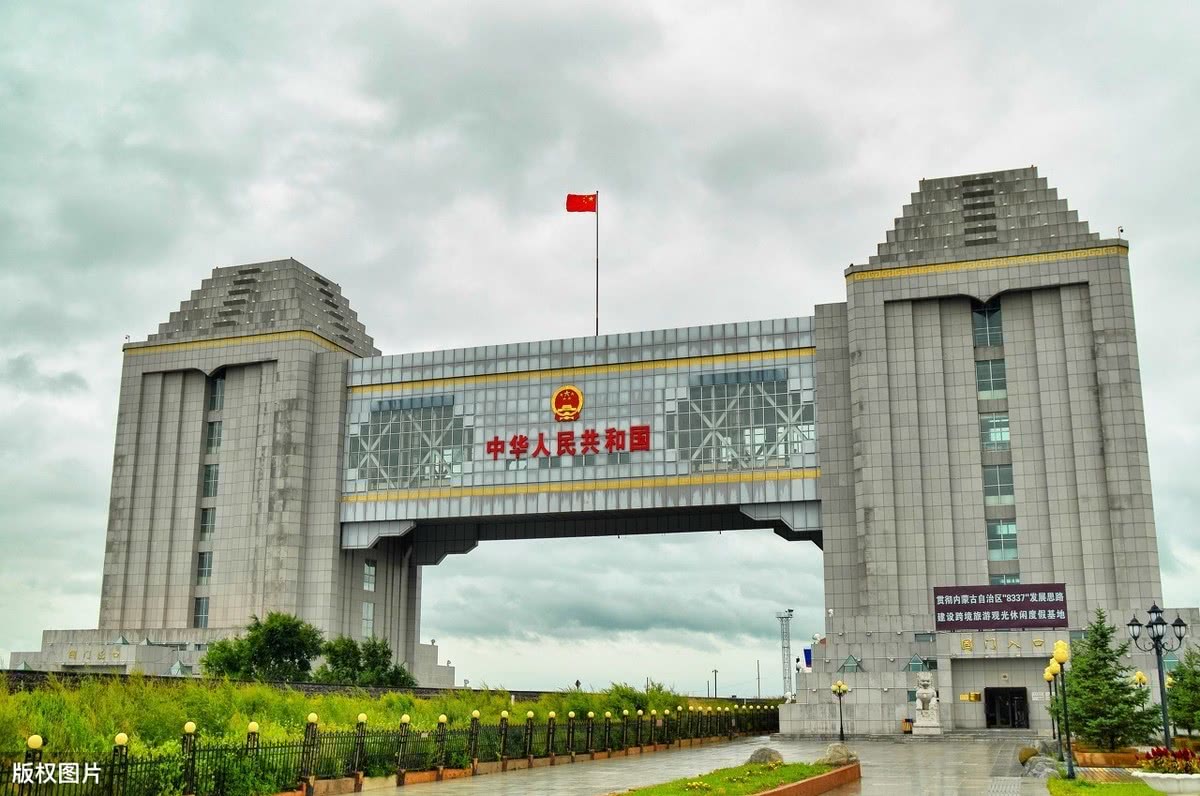 中国最大的陆路口岸,可到达13个国家的28个城市